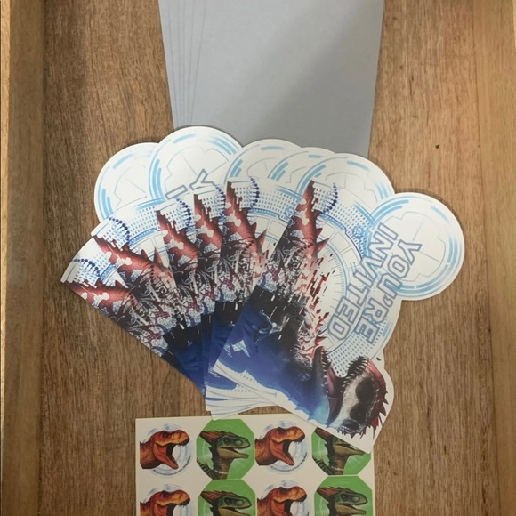 Jurassic World Cake Topper, Decals & Invitations - Picture 5 of 8